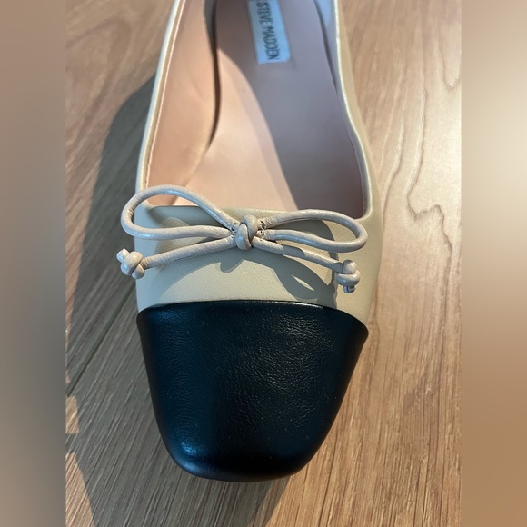 Steve Madden Two-Tone Ballet Flats - Picture 1 of 4